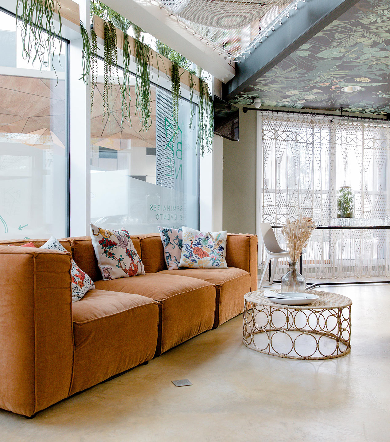 architecture-design-interieur-kabane-nantes-entree-detail-mobilier