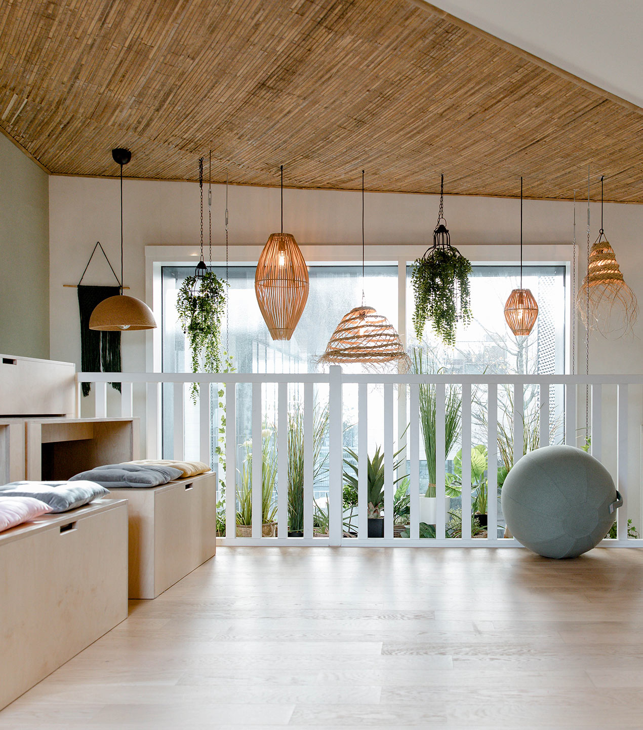 architecture-design-interieur-kabane-nantes-etage-luminaires