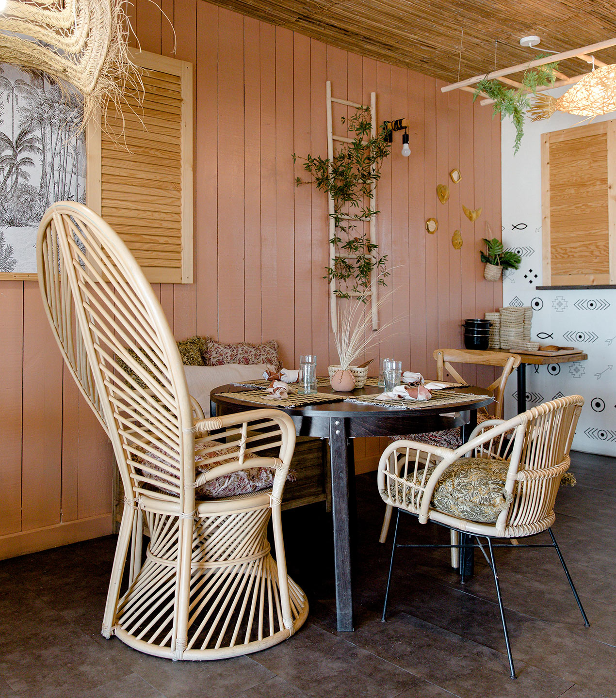 design-interieur-decoration-ile-yeu-table-fauteuil