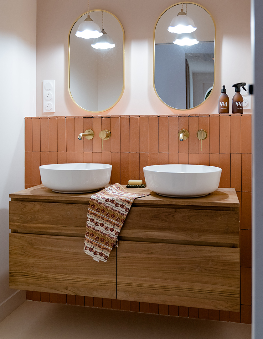 lucie-rouland-architecte-d-interieur-nantes-decoration-suite-parentale-terre-cuite-beton-cire