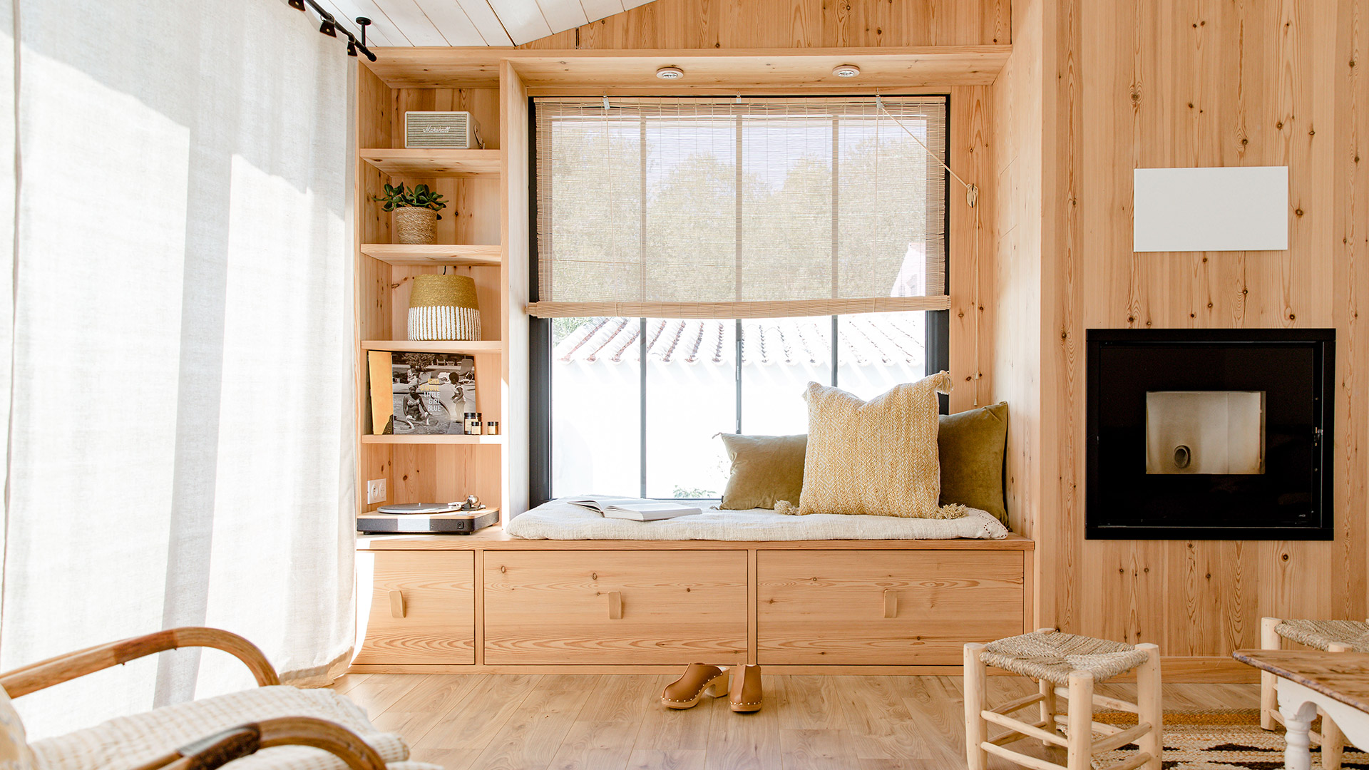 lucie-rouland-design-interieur-decoration-maison-ile-yeu-meuble-banquette
