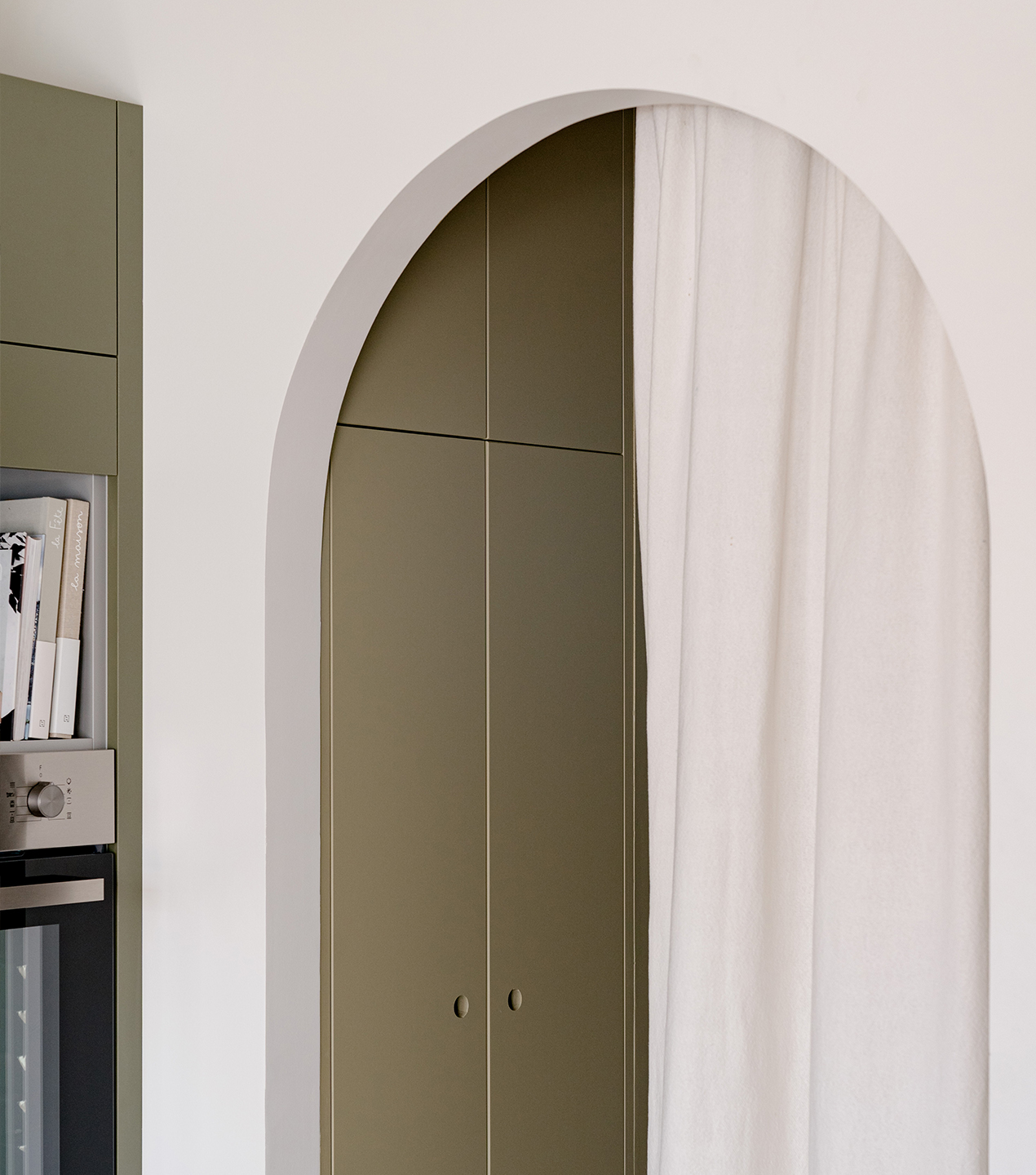 lucie-rouland-design-interieur-tourette-arche-couloir-detail